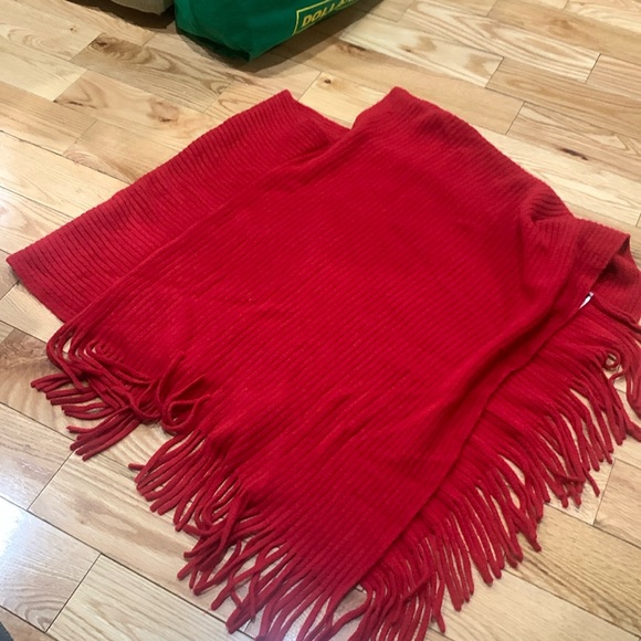 ardene red poncho OS - Picture 1 of 1